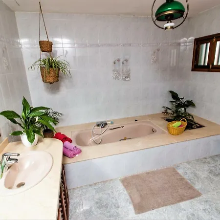 Casa Nora Guime